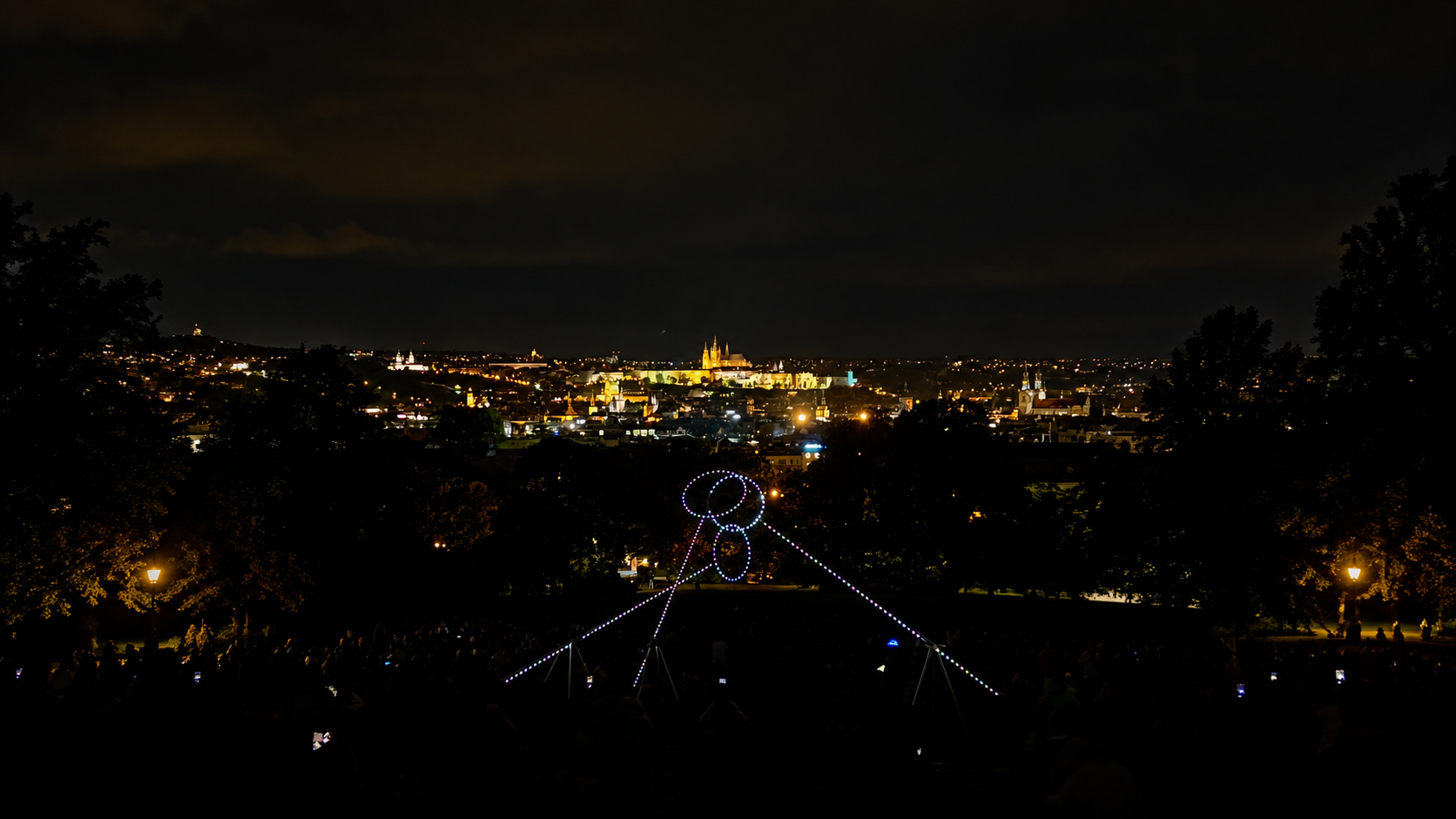 Light installation in Riegrovy Sady